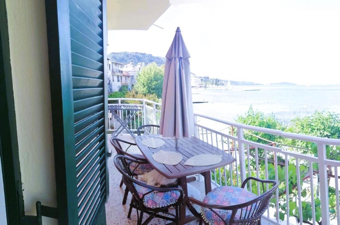 Vassia'S Beach Houses Benitses  Exterior photo