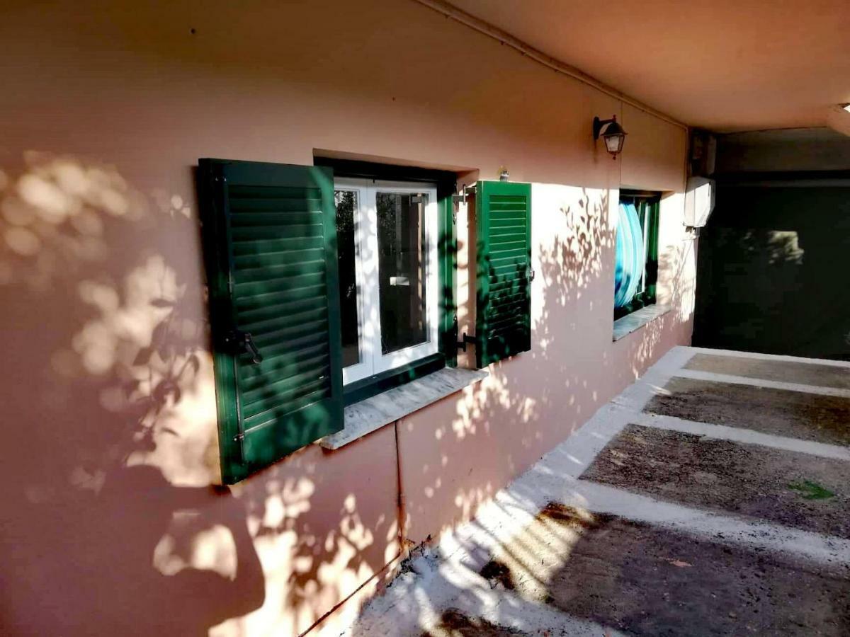 Vassia'S Beach Houses Benitses  Exterior photo